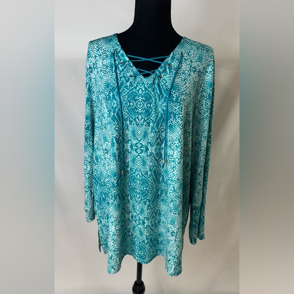 Larry Levine Top- Plus Size